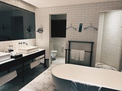 -郑州建业艾美酒店