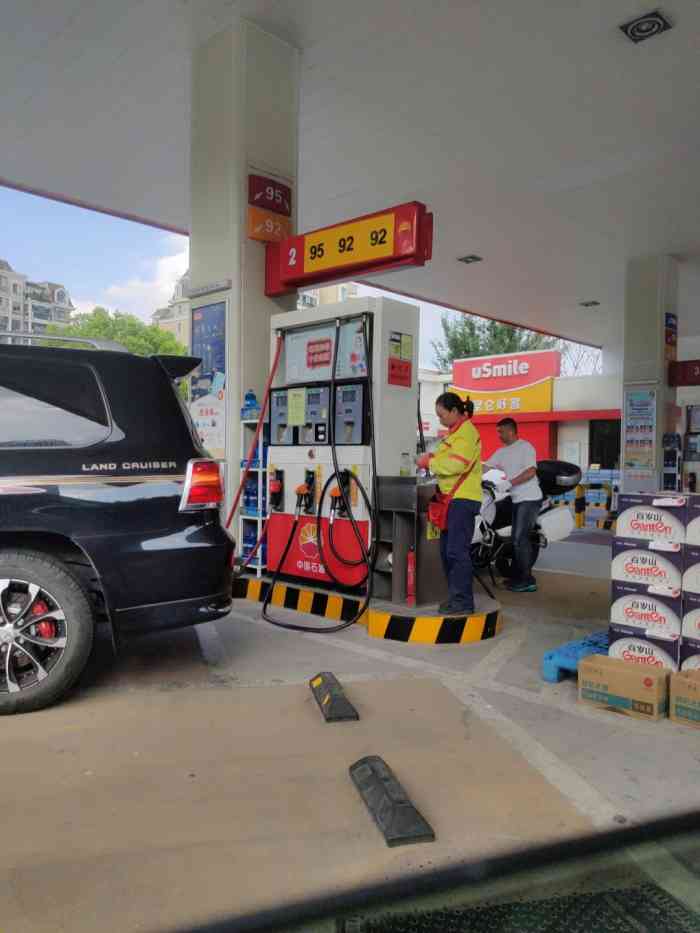 中国石油成都加油站图片