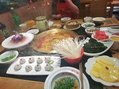 -潮火锅·麻辣牛肉火锅(观音桥方圆·LIVE店)