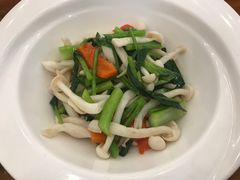 芥兰白玉菇-侬佳蒸菜馆(听潮店)