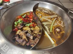 -喜悦小串丹东小黄牛海鲜烧烤大排档(民主广场店)