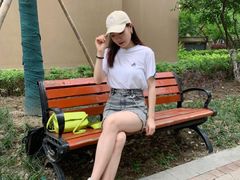 -阿迪达斯(武林银泰三叶草店)