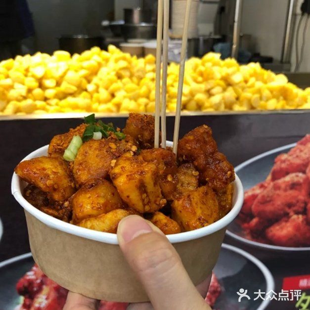 八一好吃街·高品美食广场图片