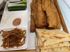 -闻道食府烙饼卷带鱼(原车耳营店原大觉寺店)