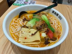 -蒙自源米线大王(花园城商场店)