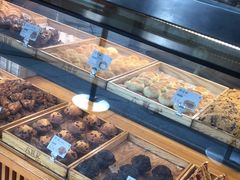 面包甜点陈列柜-六贤记(杭州龙湖滨江天街店)
