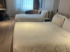 -杭州西湖湖滨银泰亚朵酒店