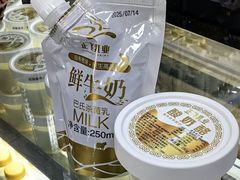 -正飞鲜奶(吐鲁番路店)