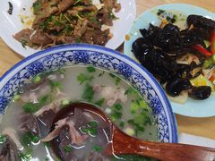 -钢阳酸菜红烧牛肉面(季乐路店)