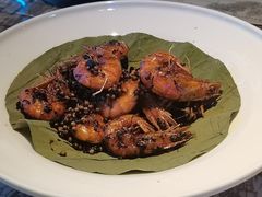 胡味油爆虾-桂满陇天书(南京德基旗舰店)