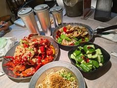 -巴厘龙虾·榜首油焖大虾(音乐学院·沿江酒馆店)