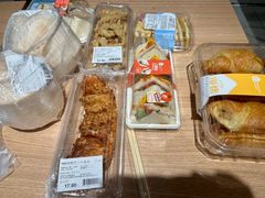 -盒马鲜生(红莲店)