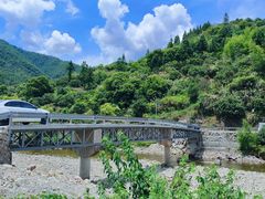 -仙人谷漂流景区