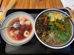 -云阿蛮云南生烫牛肉米线(奉贤路店)