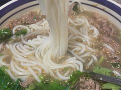 -云阿蛮云南生烫牛肉米线(奉贤路店)