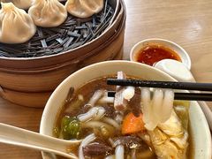 -佬钱湾仔(衣裳街店)