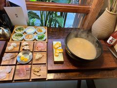 -银米·云南传统过桥米线(双廊黑金冠店)