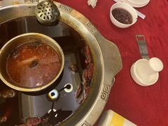 -山城年华老火锅(玉林店)