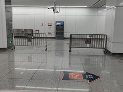 -建设三路(地铁站)