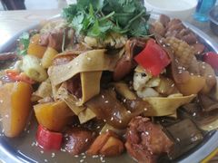 -卫小旦老味大盘鸡总店