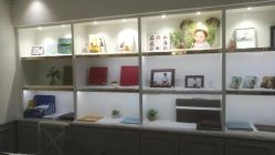 -亲吻宝贝儿童摄影