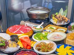-牛牛和牛海鲜粥底火锅(长虹国际城店)
