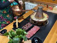 -果松木炭酸菜铜火锅·外婆参鸡汤