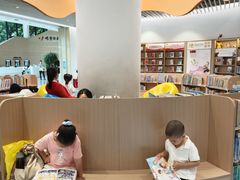 -广州市白云区图书馆