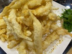 干炸银鱼儿-山城家常菜铁锅炖鱼