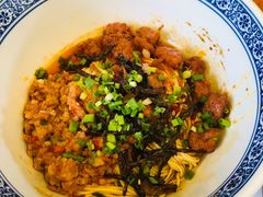 辣肉面-沪西老弄堂面馆(定西路店)