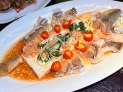 蒜蓉虾仁蒸黄鱼-顺峰顺水顺德菜(龙华店)