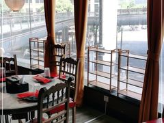 -沪小胖小龙虾(淮海中路旗舰店)