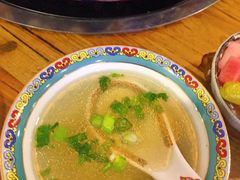 -毛辣果·贵州红酸汤牛肉火锅(西单店)