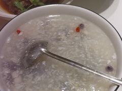 -沪华海鲜大酒楼(南汇店)