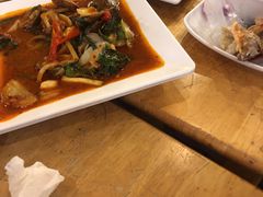 -J Daeng Seafood