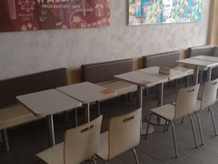 大堂-华莱士·全鸡汉堡(高境店)