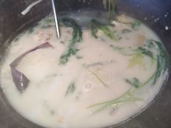 -陈大锅·岳阳鱼馆·地道岳阳菜(美食街店)