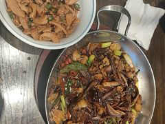 -廖师傅大蒜炒腊肉(袁家岭店)