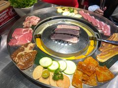 -哈哈碳都·牛肋条无限自助烤肉(台江万达店)