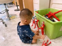 -爆米花儿童美发乐园