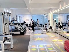 -RM GYM健身私教馆(白云元立方创意园店)