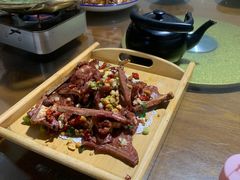 孜然铁板脆骨-农庄妈妈菜(东方龙城店)