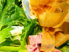 -唯爱KTV聚会餐厅(仙林东城汇店)