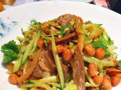 -黄泥岗·地道湖北菜(奥特莱斯店)