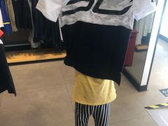 -UNDER ARMOUR(新燕莎奥莱店)