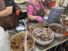 -叶新小吃店(来凤小区总店)