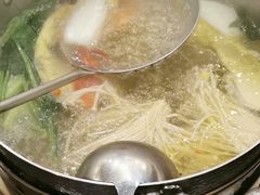 清汤牛骨汤锅-江南福宴·澳门海鲜.牛肉火锅(汇高栢悦中心店)