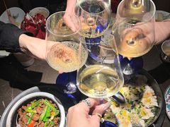 -海派悦庭·海胆烧麦·新融合菜(凯德广场店)