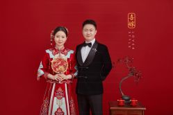 -雪中彩影婚纱摄影·微光艺术中心