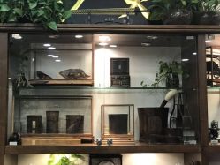 -灵彩珠宝(朗香街店)